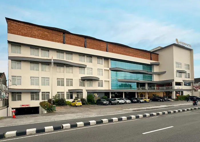 Aveon Hotel Yogyakarta By Daphna Management