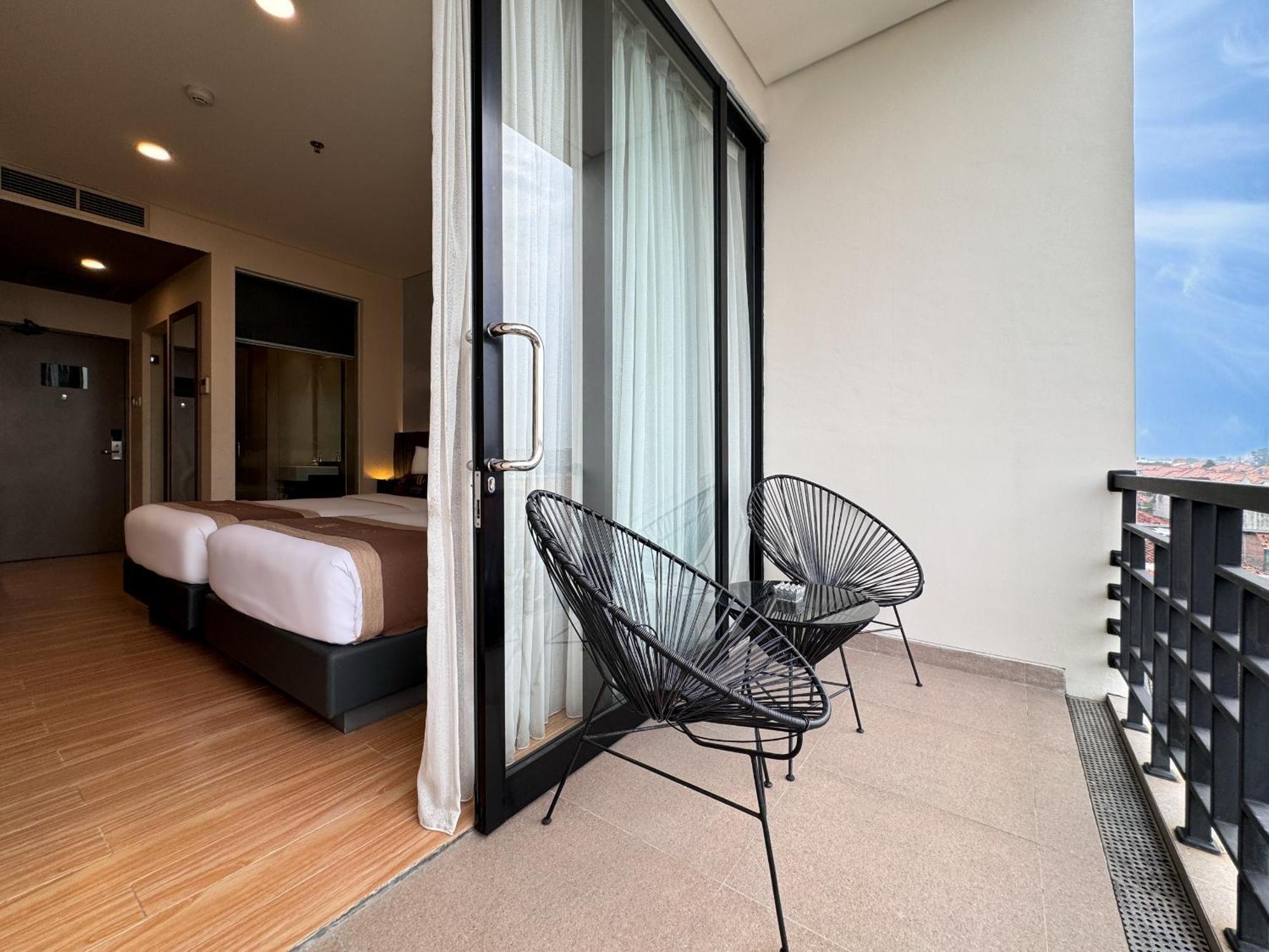 Aveon Yogyakarta By Daphna Management Hotel Maguwo